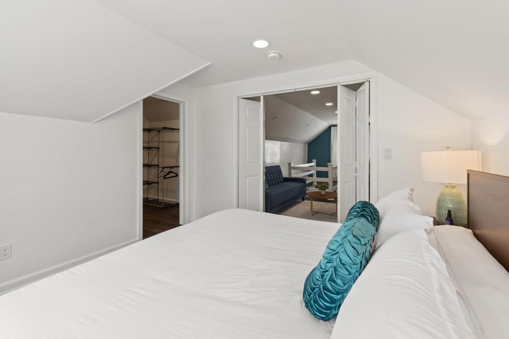 Charming In Speedway Holiday home