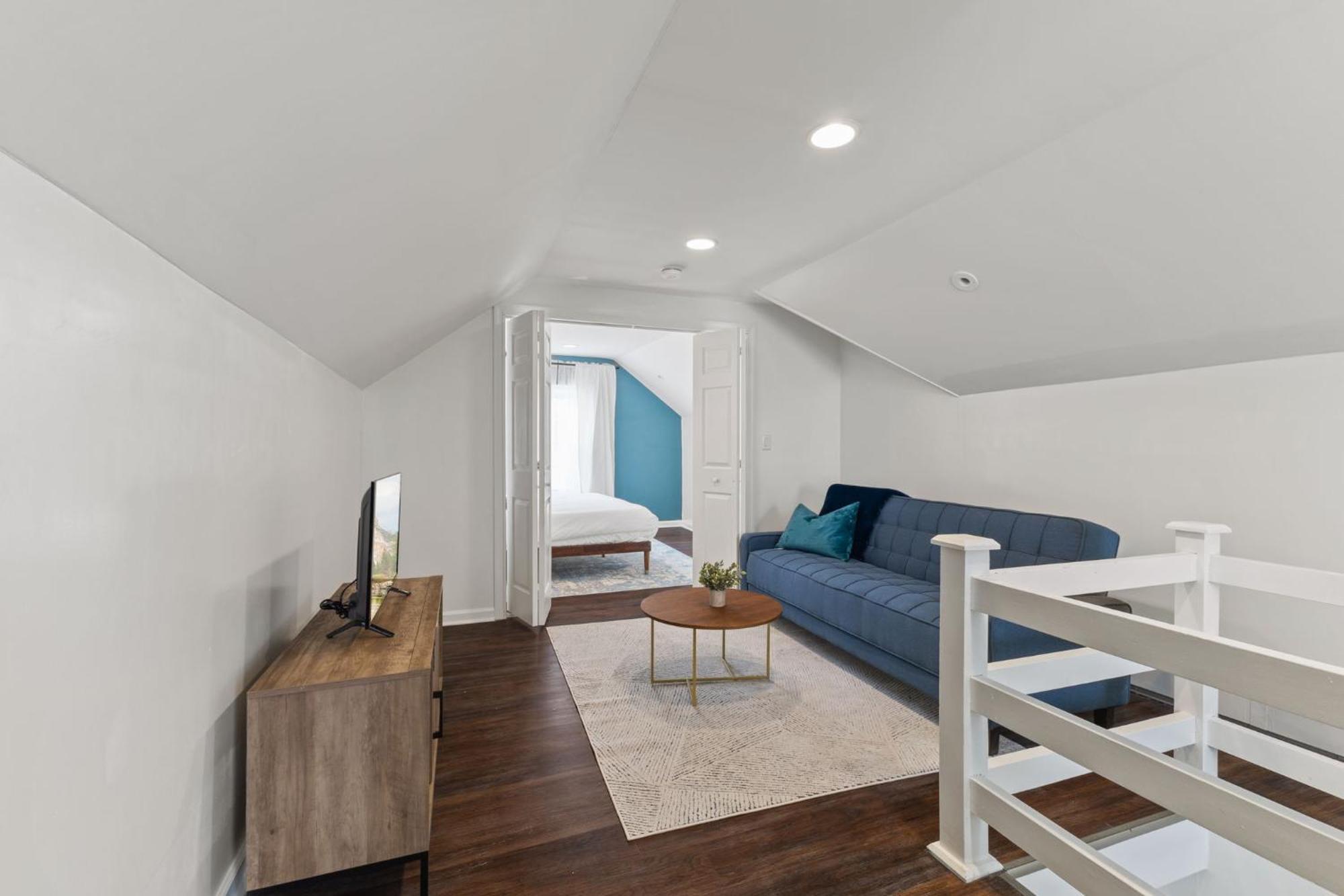 Charming In Speedway Holiday home *